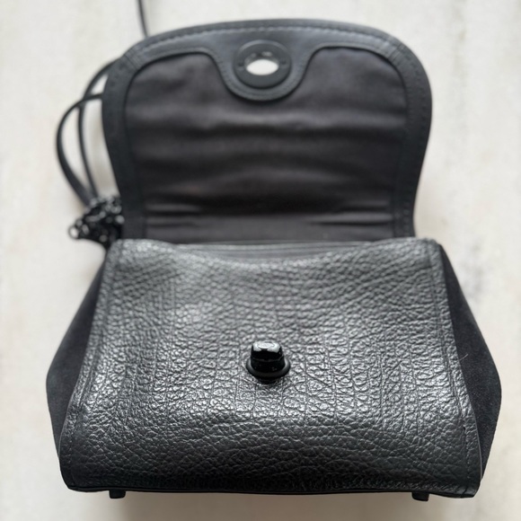 COACH Faye Crossbody Purse Bag All Black Pebbled Leather Flap F1880-F22349 - Picture 9 of 15